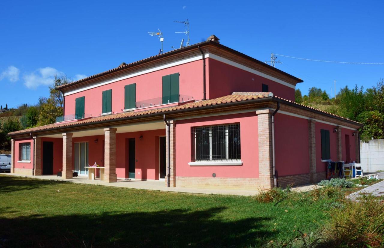 Rinaldi House Bed & Breakfast Torriana Екстериор снимка
