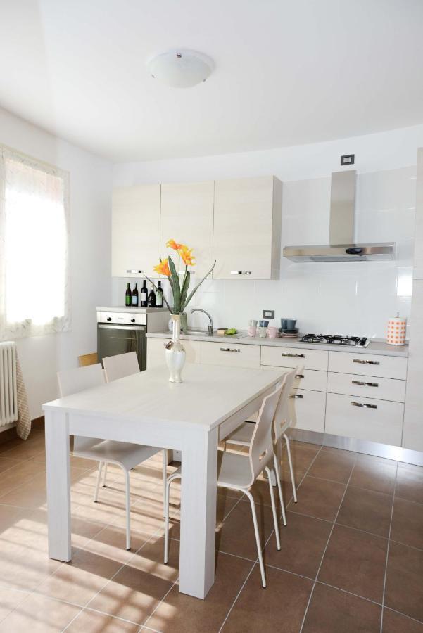 Rinaldi House Bed & Breakfast Torriana Екстериор снимка