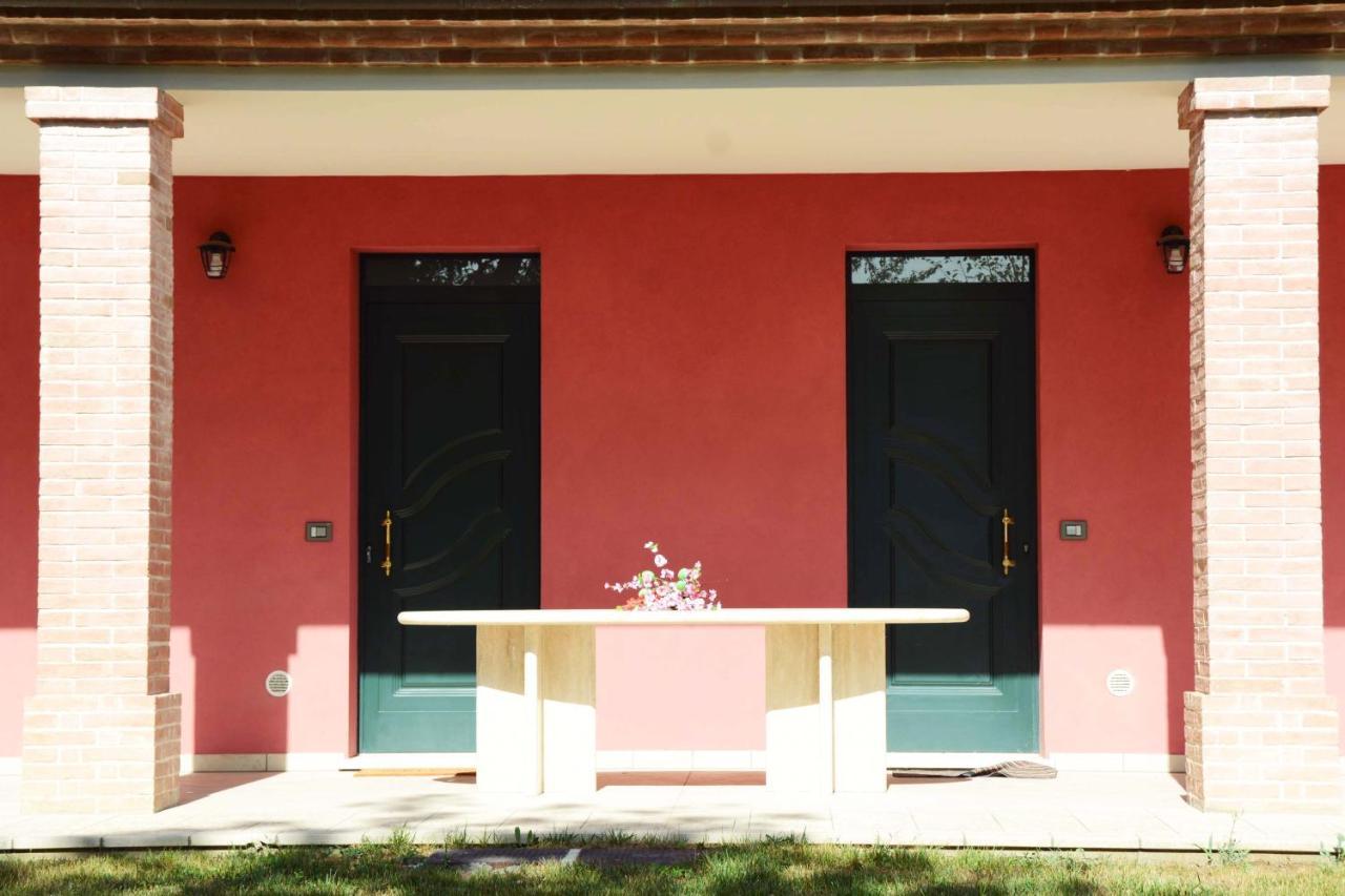 Rinaldi House Bed & Breakfast Torriana Екстериор снимка